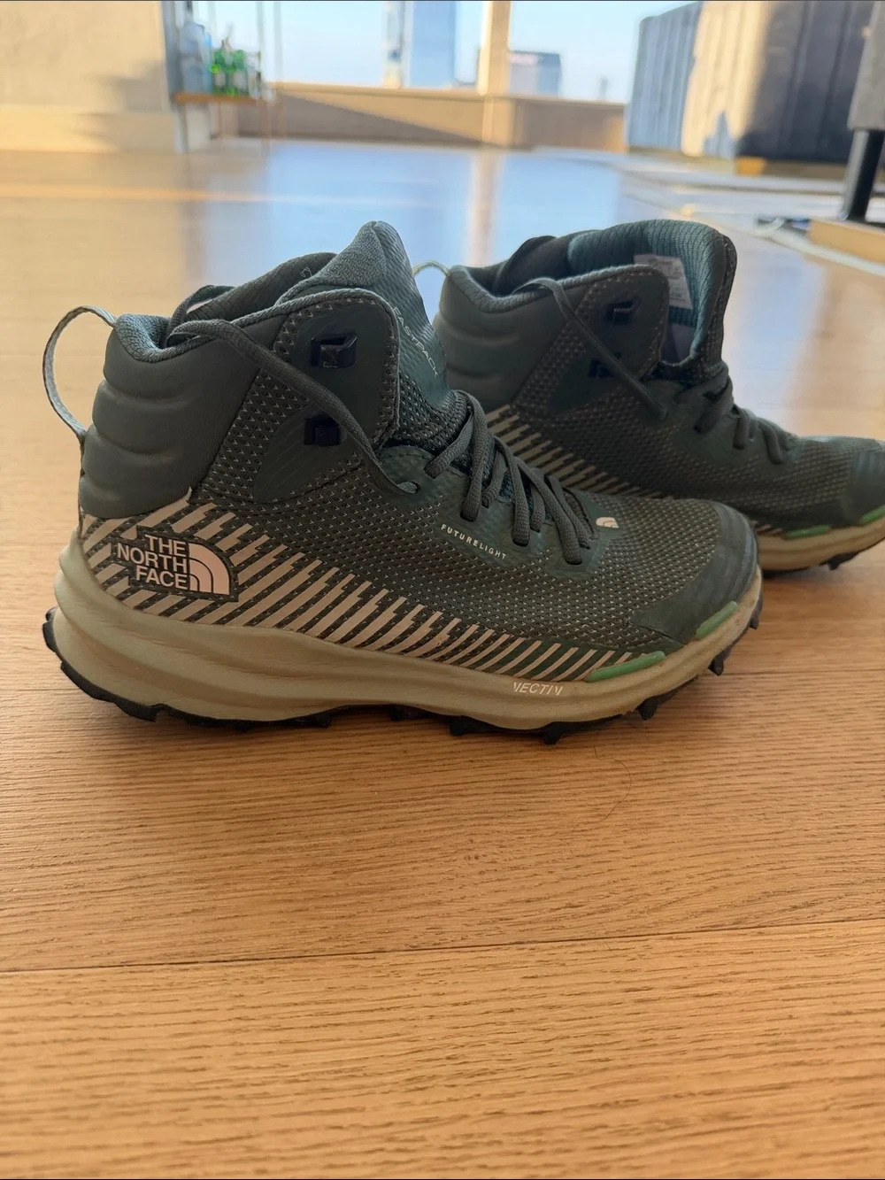 The North Face Women’s VECTIV Fastpack Mid FUTURELIGHT™ Hiking Boots